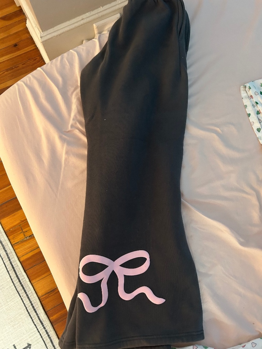 Edikted Bow Sweatpants